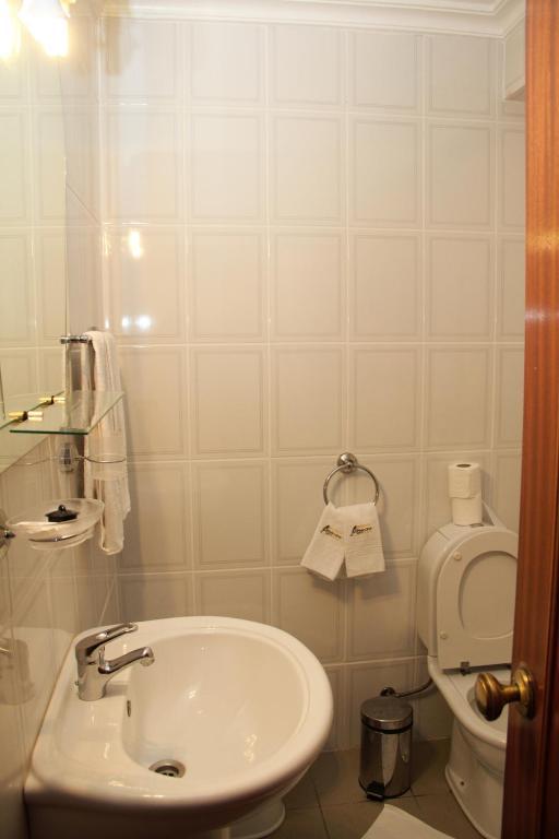 O Pelicano Bed and Breakfast Alfaiates Habitación foto